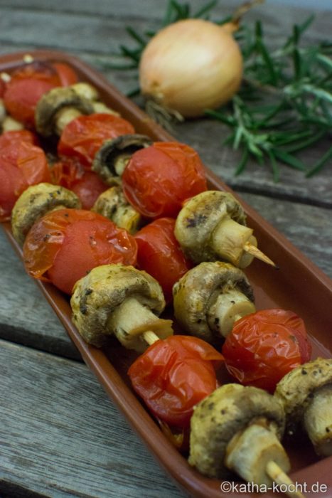 Tapas - Champignon-Tomaten-Spieße - Katha-kocht!