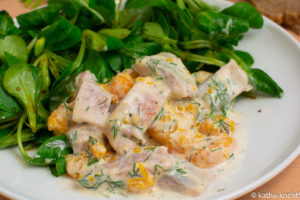 Matjessalat mit Curry und Mandarinen