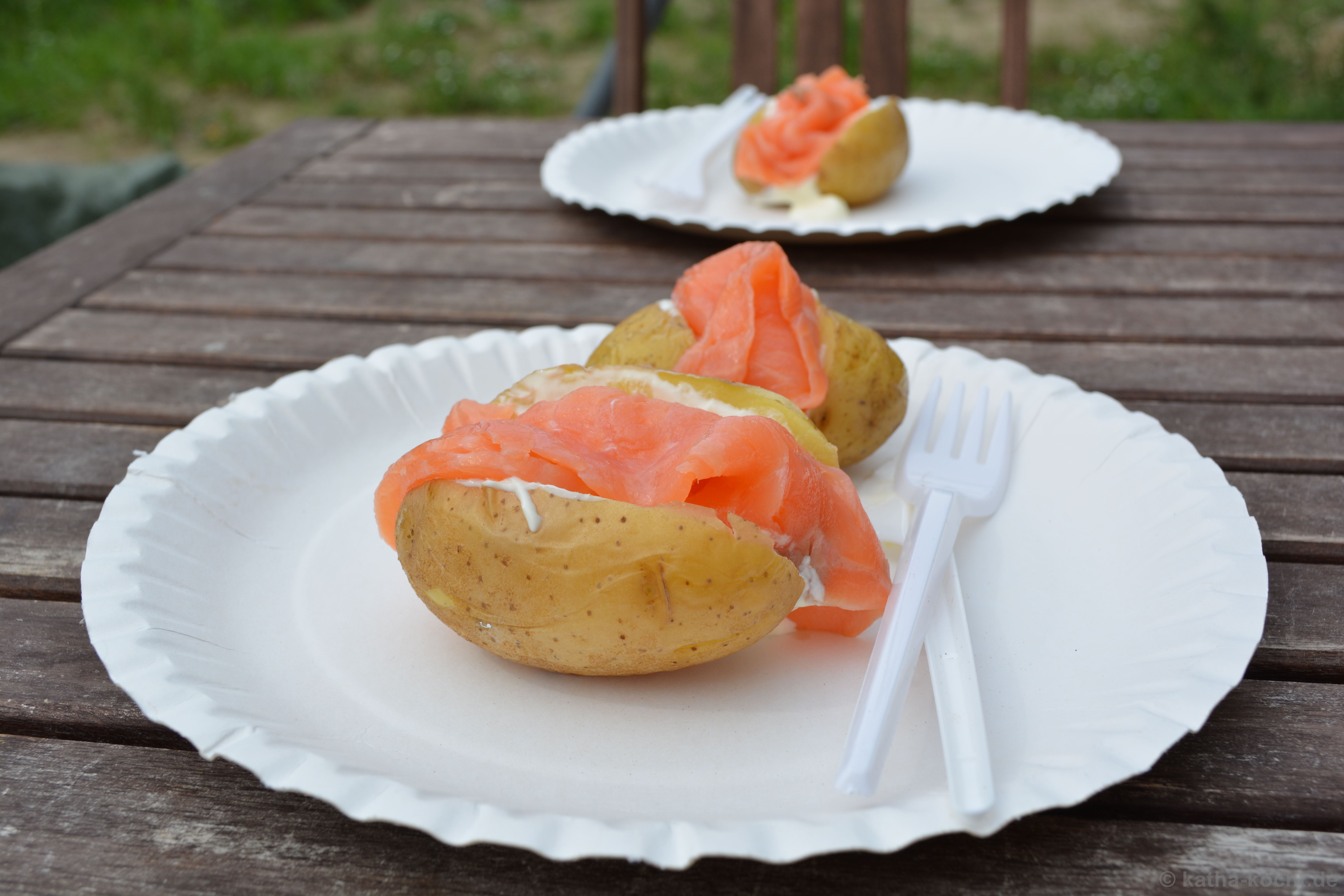 Ofenkartoffel mit Lachs für Unterwegs - Katha-kocht!