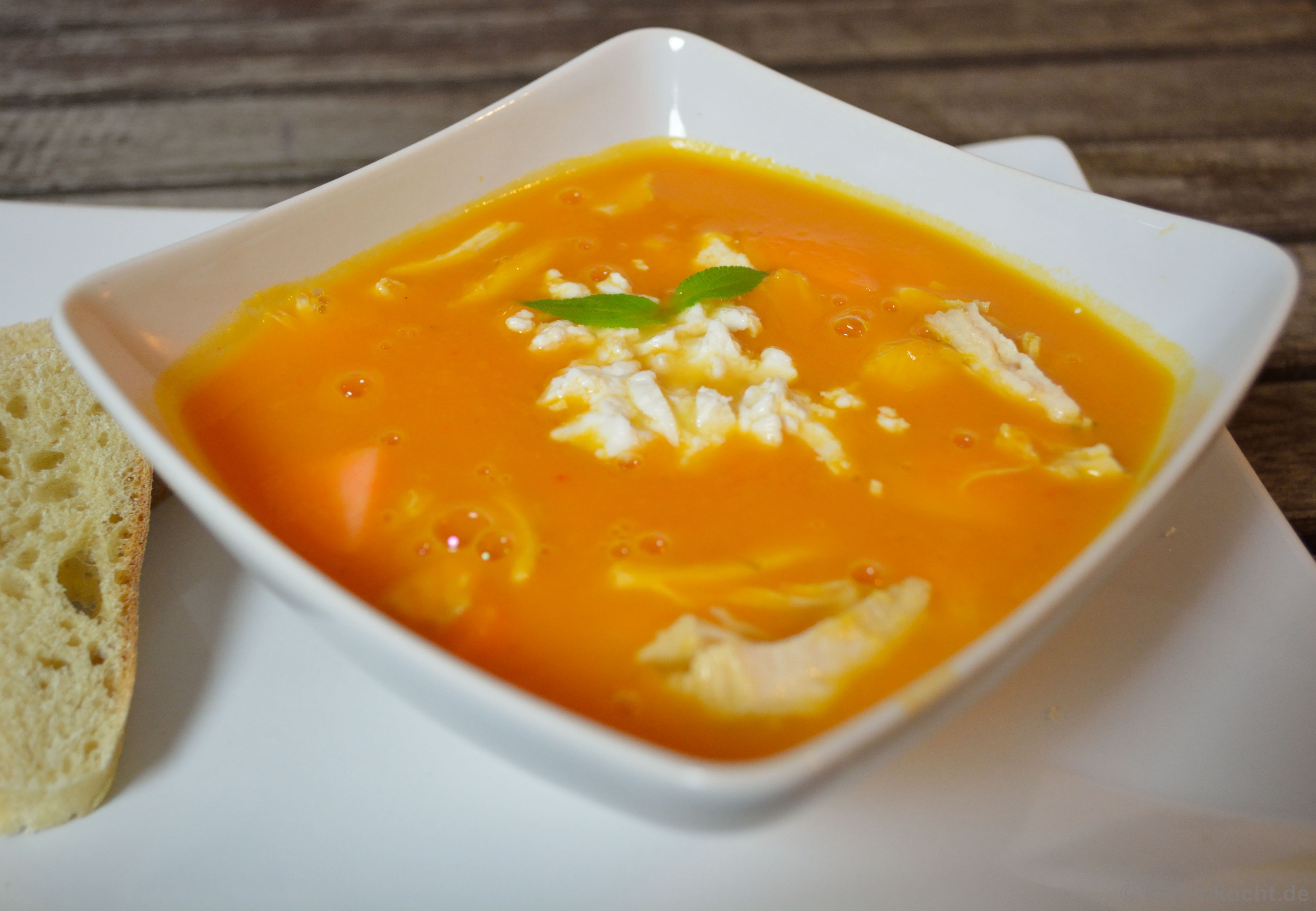 Süßkartoffel-Melonen Suppe mit Huhn - Katha-kocht!
