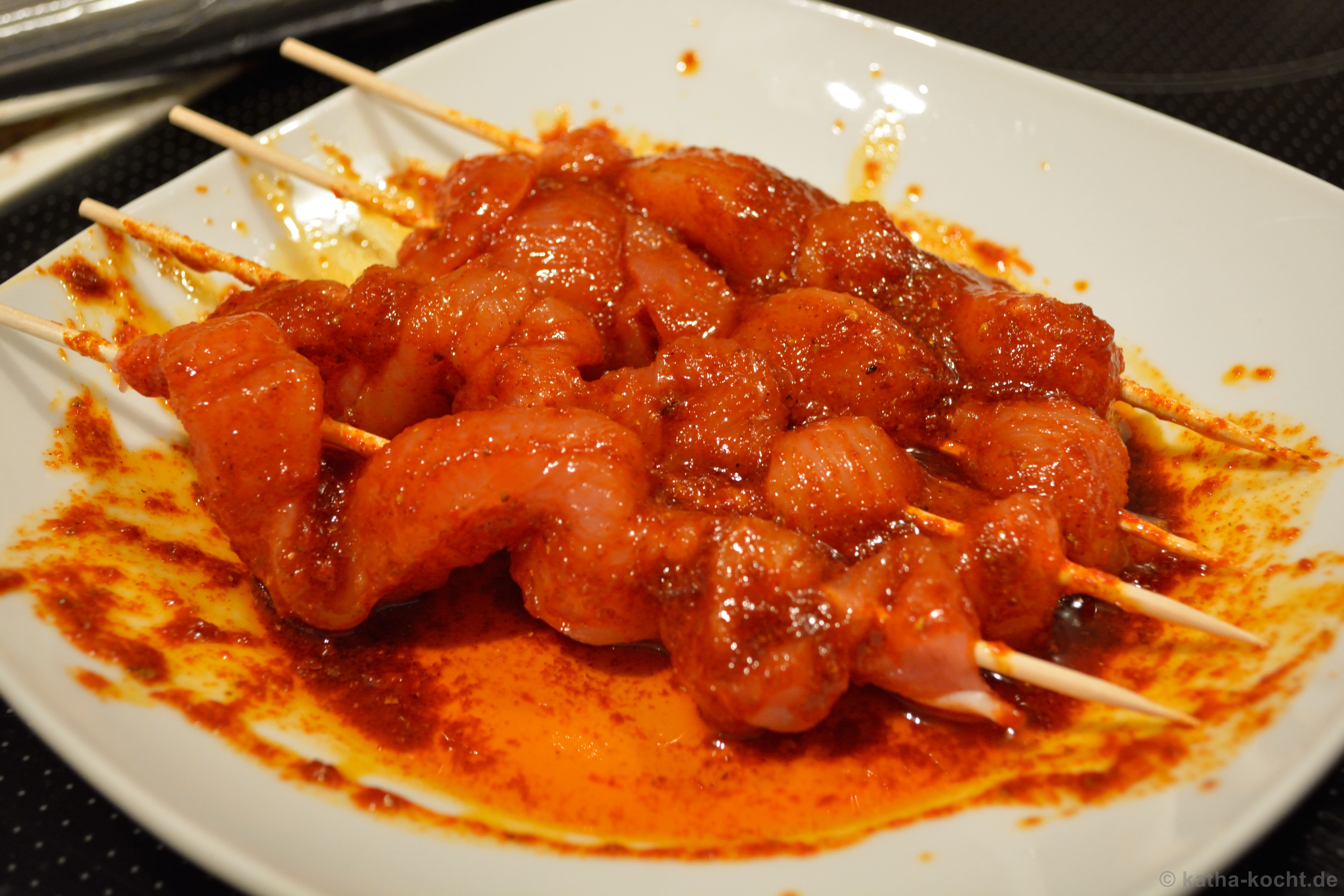 Tapas - rote Curry Hähnchenspieße mit Bananendip - Katha-kocht!