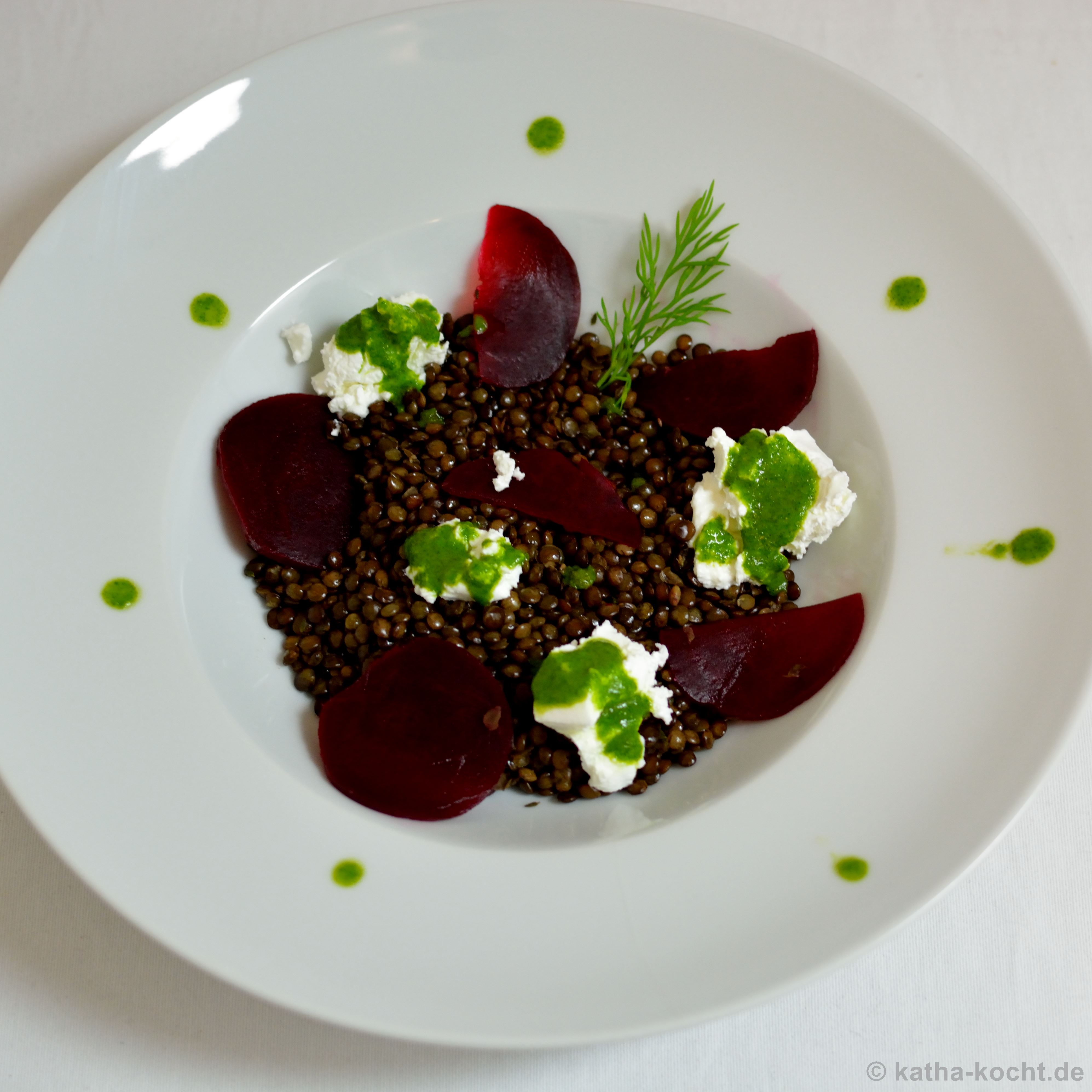 Puy-Linsensalat mit roter Bete und Ziegenkäse - Katha-kocht! Puy-Linsensalat mit roter Bete und Ziegenkäse - Katha-kocht!