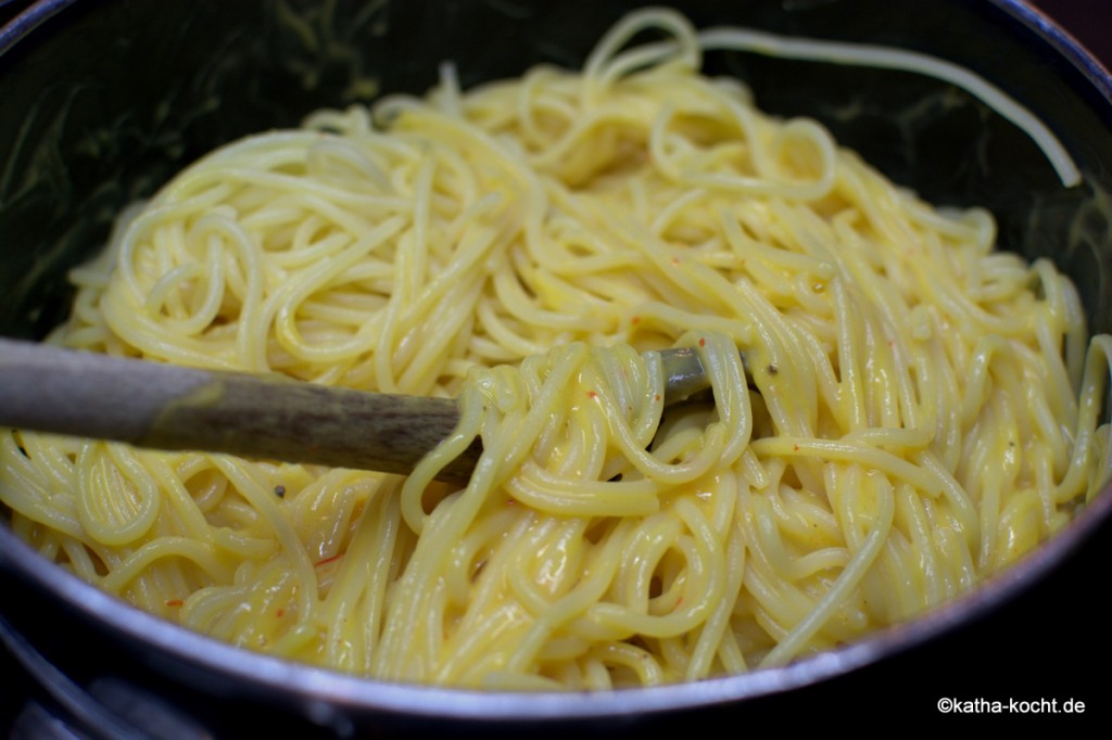 Spaghetti mit Kürbis-Käse Sauce - Katha-kocht!