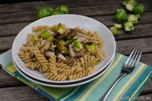 Pasta mit Huhn und Rosenkohl