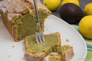 Saftiger Avocado-Zitronen Kuchen