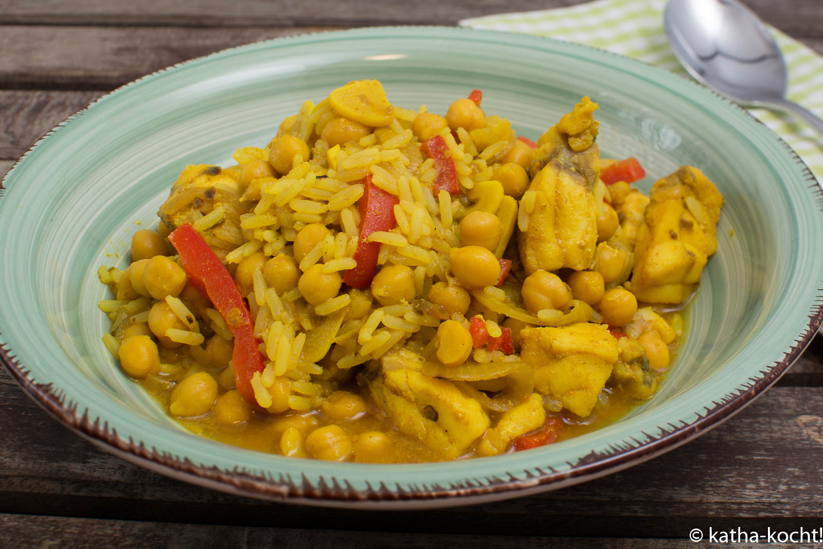 Schnelles Fischcurry mit Kichererbsen und Reis - Katha-kocht!