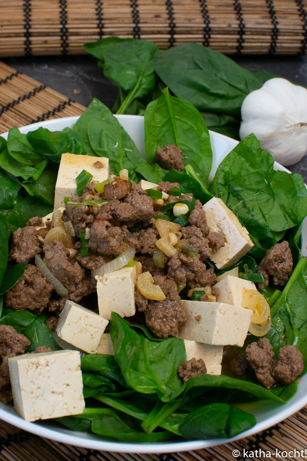 Scharfer Hackfleisch-Tofu Topf - Katha-kocht!