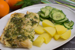 Orangen-Kabeljau mit Gurkensalat