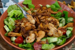 PfifferlingsSalat mit gebratener Hähnchenbrust