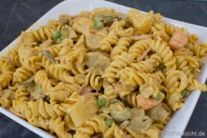 Curry Nudelsalat - Retro Nudelsalat Curry Nudelsalat - Retro Nudelsalat