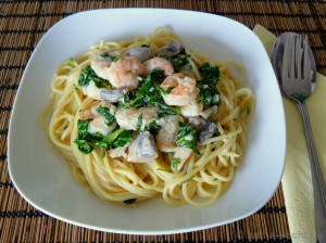 Pasta à la Tom Kha mit Garnelen und Mangold