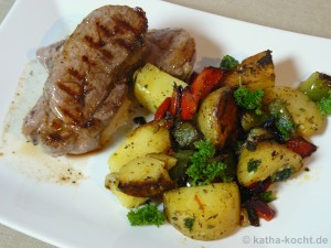 Frischlings-Steak mit Kartoffel-Paprika Pfanne