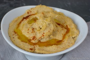 Klassischer Hummus