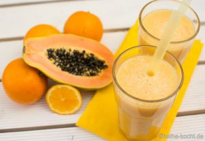 Papaya-Orange Smoothie mit Honigmelone