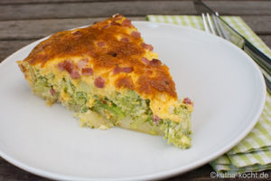 Herzhafter Brokkolikuchen mit Quark-Öl Teig