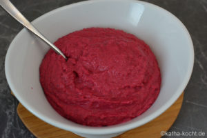 Tahini-Rote-Bete-Dip - Staats' Geheimnisse