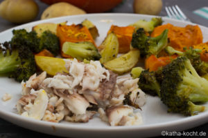 Hauptstadtbarsch mit Ofengemüse