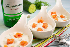 Lachs und Gurke als schnelle Vorspeise Lachs und Gurke als schnelle Vorspeise