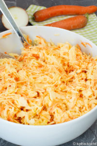 Coleslaw - der Klassiker unter den Salaten aus Amerika