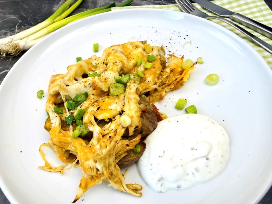 Überbackene Pulled Chicken Kartoffeln